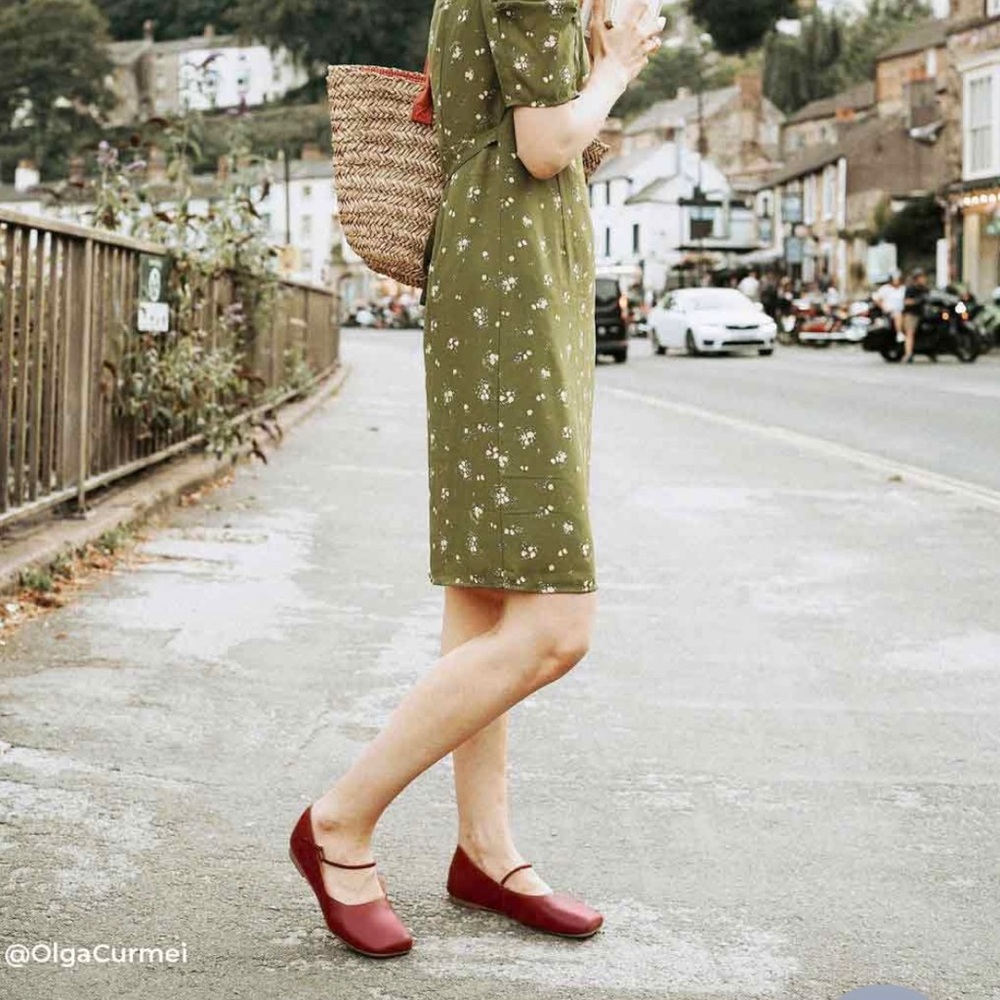Red, square toe flat.  New in box! Sz 40